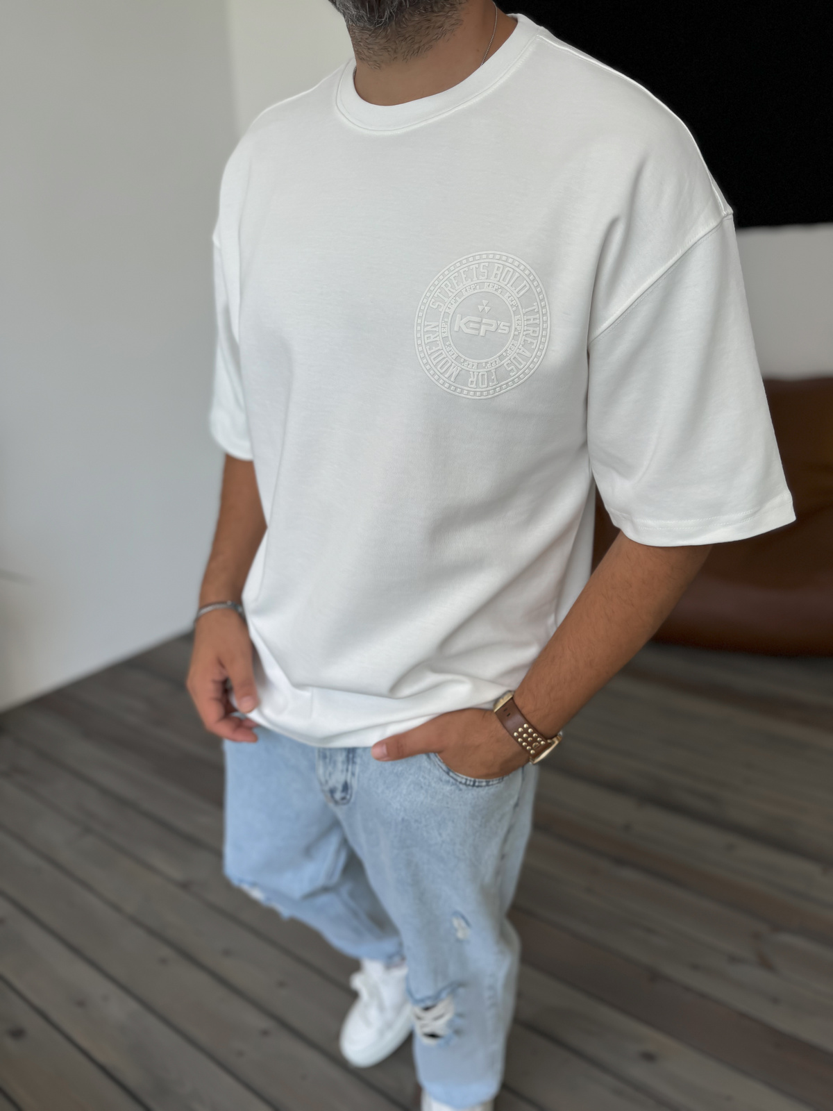 Beyaz Circle Kabartmalı T-Shirt KE-3003