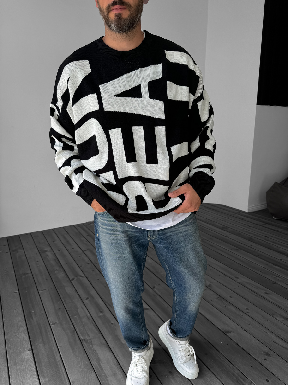 Siyah Letter İşlemeli Örme Sweatshirt JJ-103