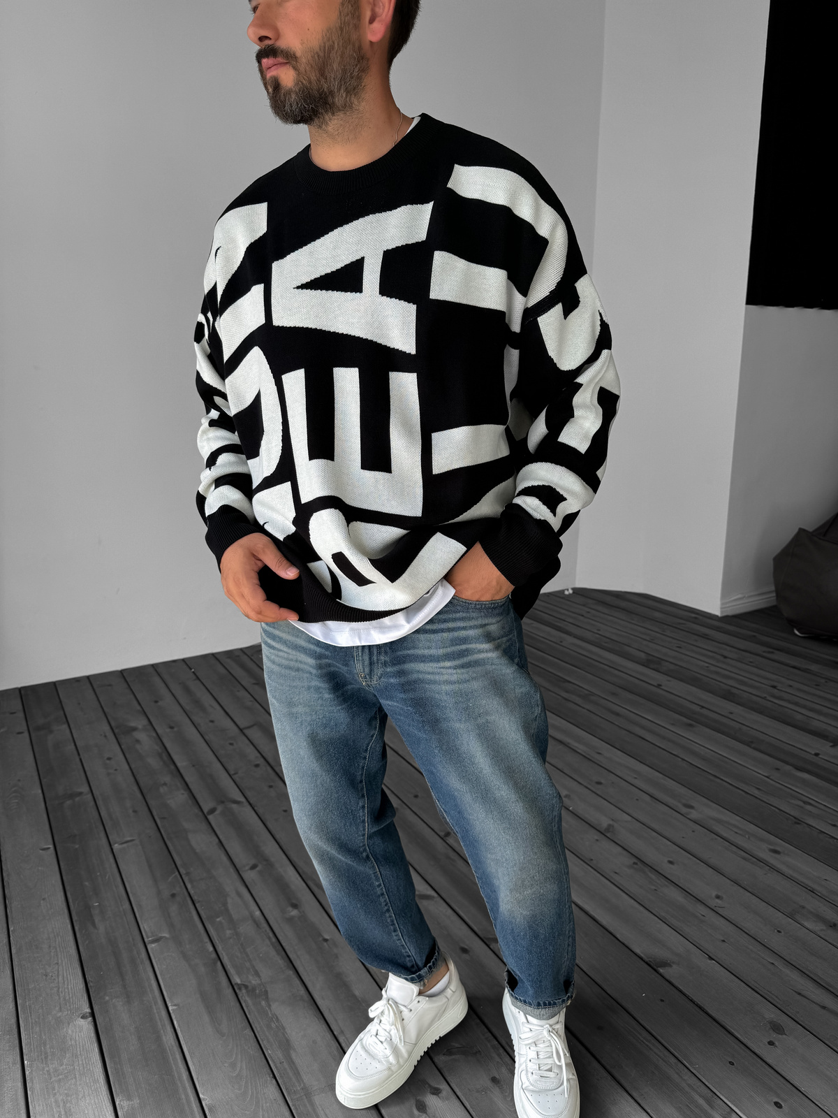 Siyah Letter İşlemeli Örme Sweatshirt JJ-103