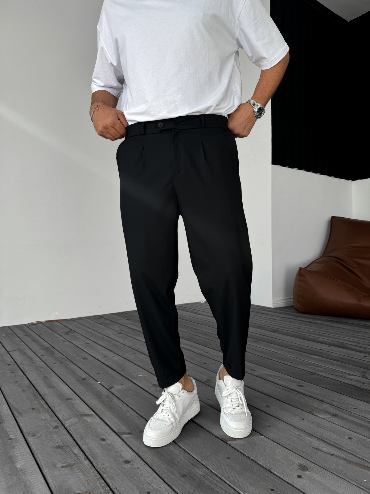 Siyah Katlı Paça Kumaş Pantolon B-3011