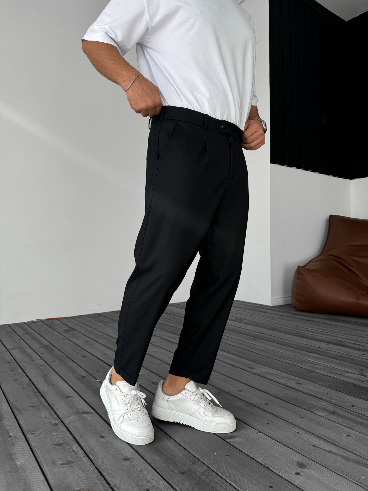 Siyah Katlı Paça Kumaş Pantolon B-3011