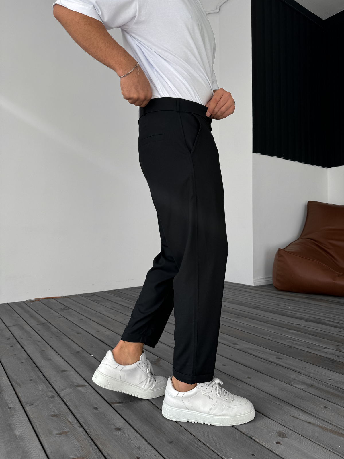 Siyah Katlı Paça Kumaş Pantolon B-3011