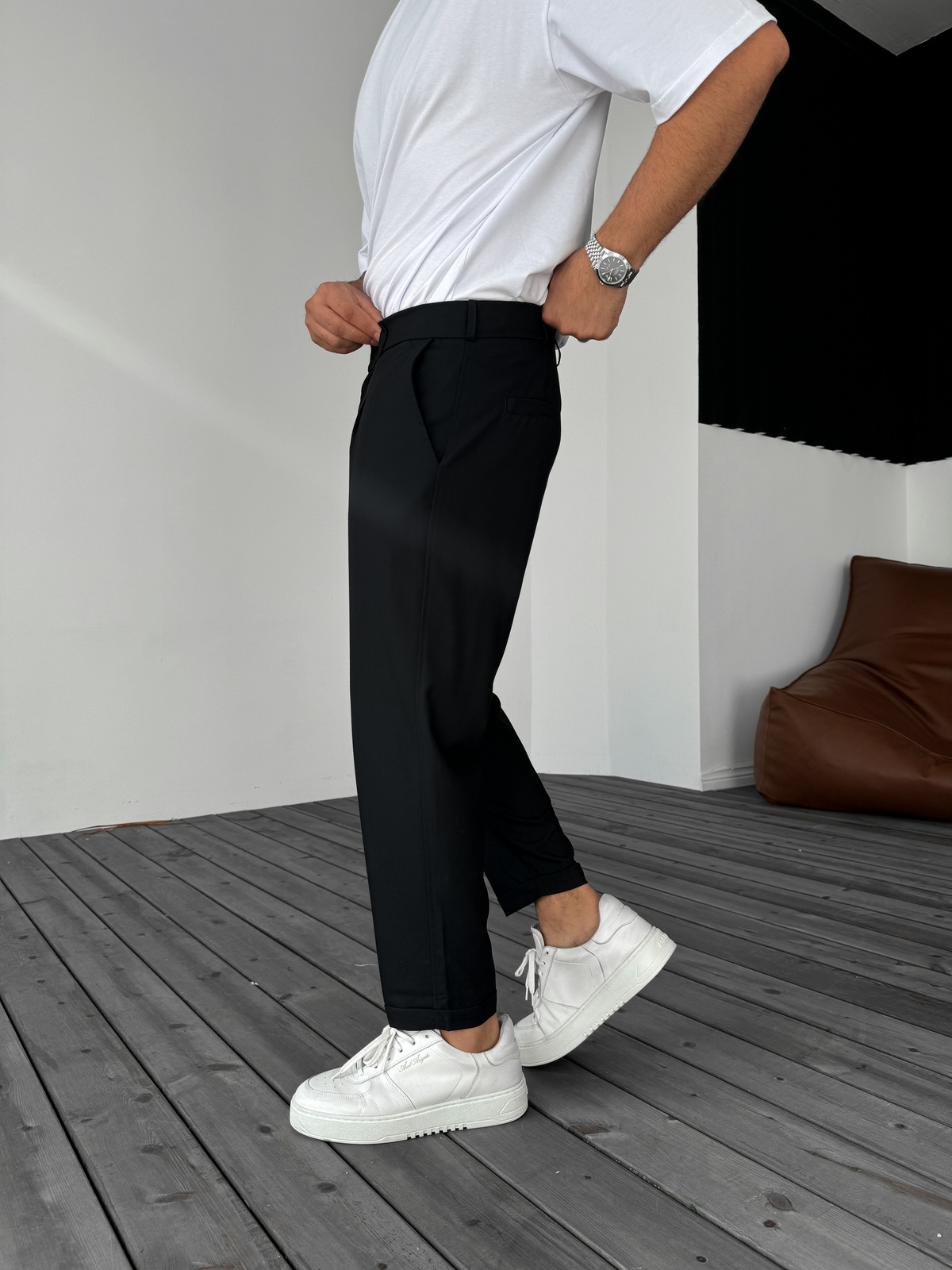 Siyah Katlı Paça Kumaş Pantolon B-3011