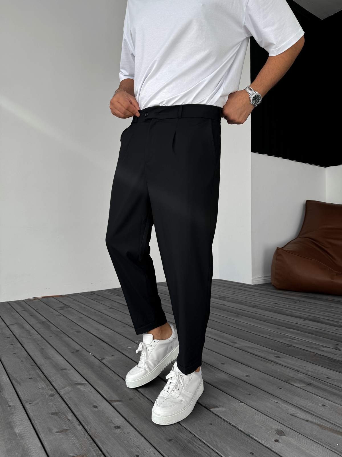 Siyah Katlı Paça Kumaş Pantolon B-3011