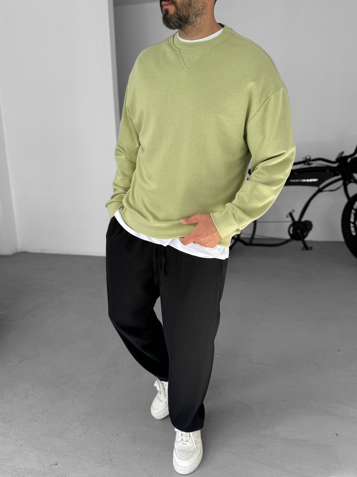 Fıstık Yeşili V Dikiş Basic Sweatshirt KE-418