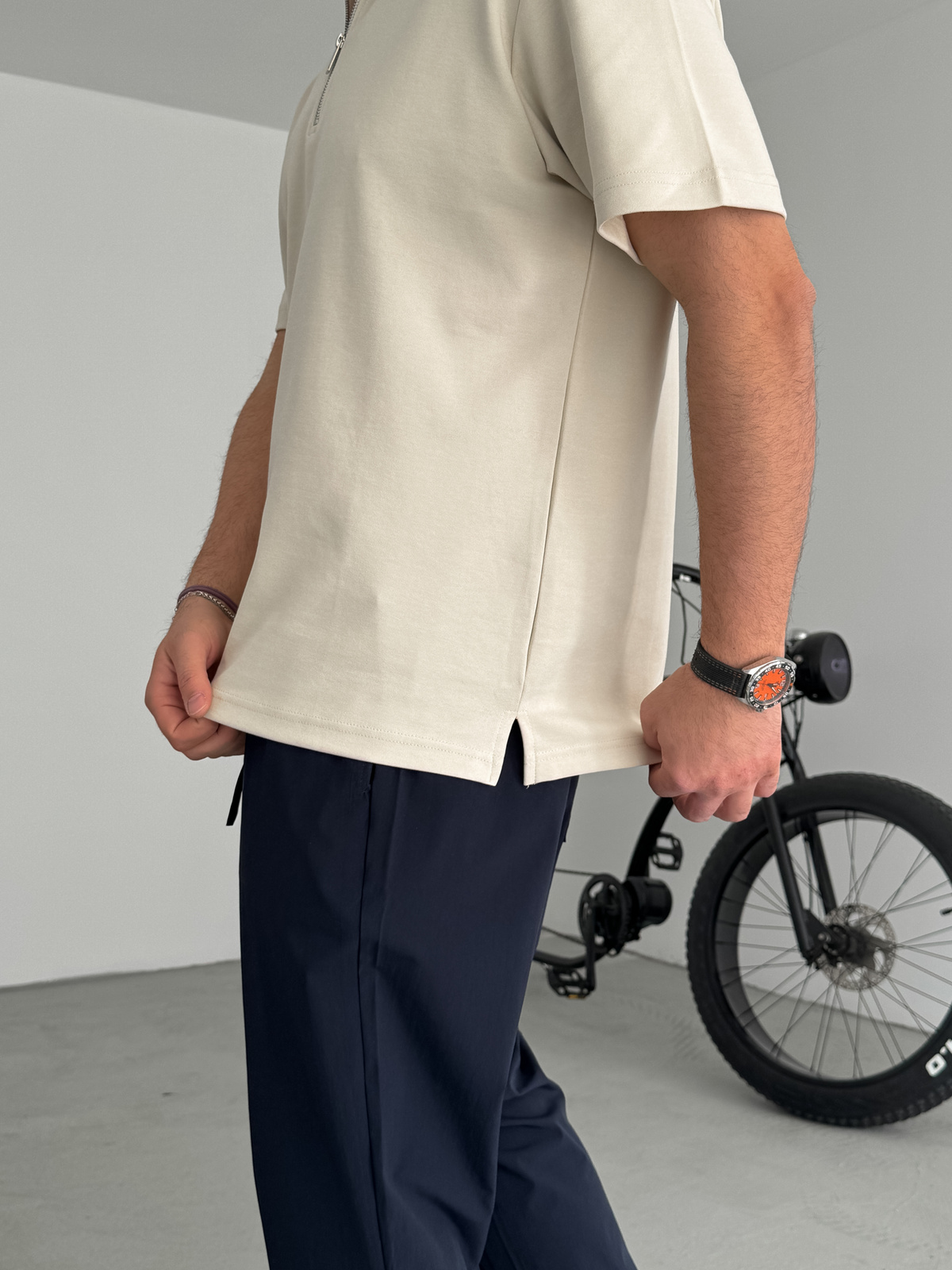 Bej Yakalı Fermuarlı Oversize T-Shirt KE-7010