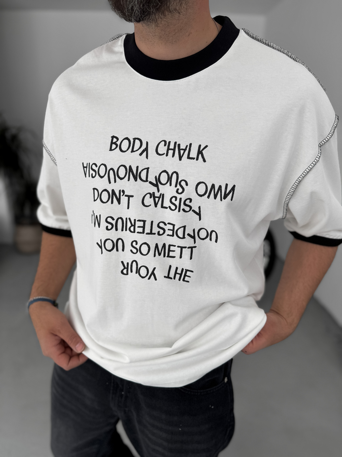 Siyah Reverse Text Baskılı Oversize T-Shirt BS-003