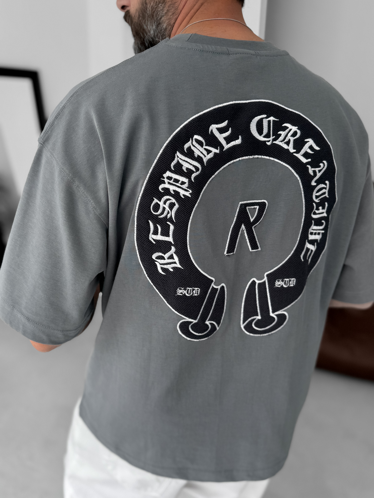Füme Creative Nakışlı Oversize T-Shirt RES-5245