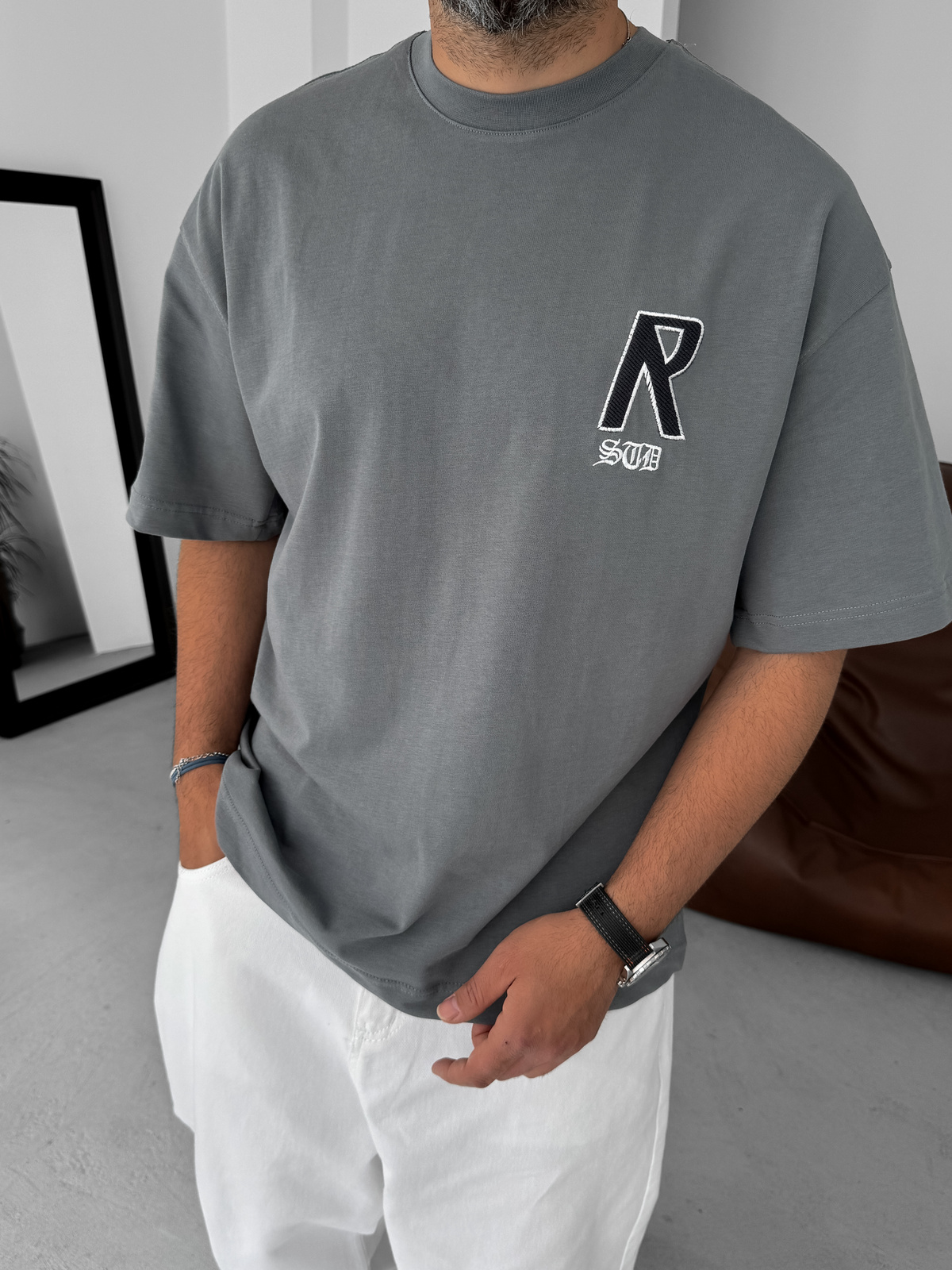 Füme Creative Nakışlı Oversize T-Shirt RES-5245