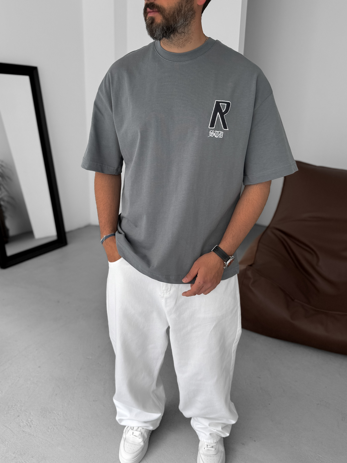 Füme Creative Nakışlı Oversize T-Shirt RES-5245
