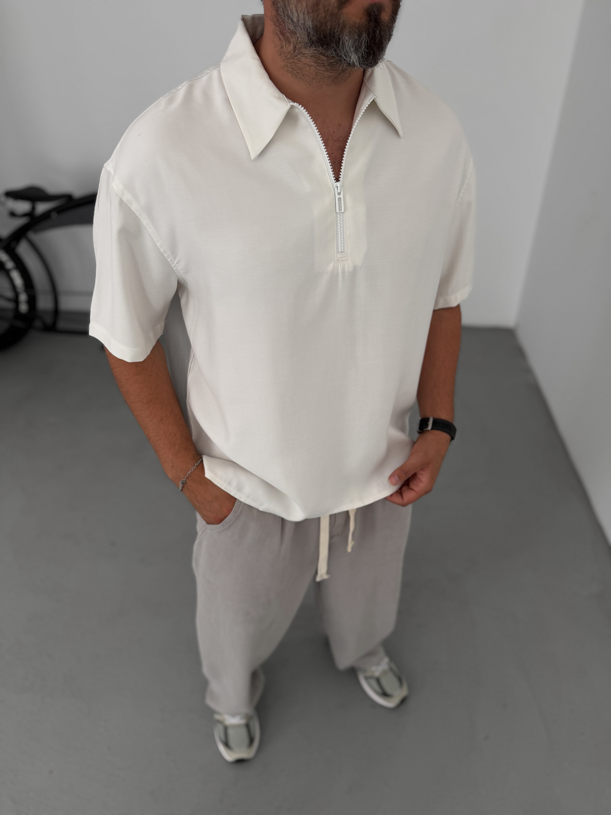 Beyaz Basic Yarım Fermuarlı T-Shirt YP-5012