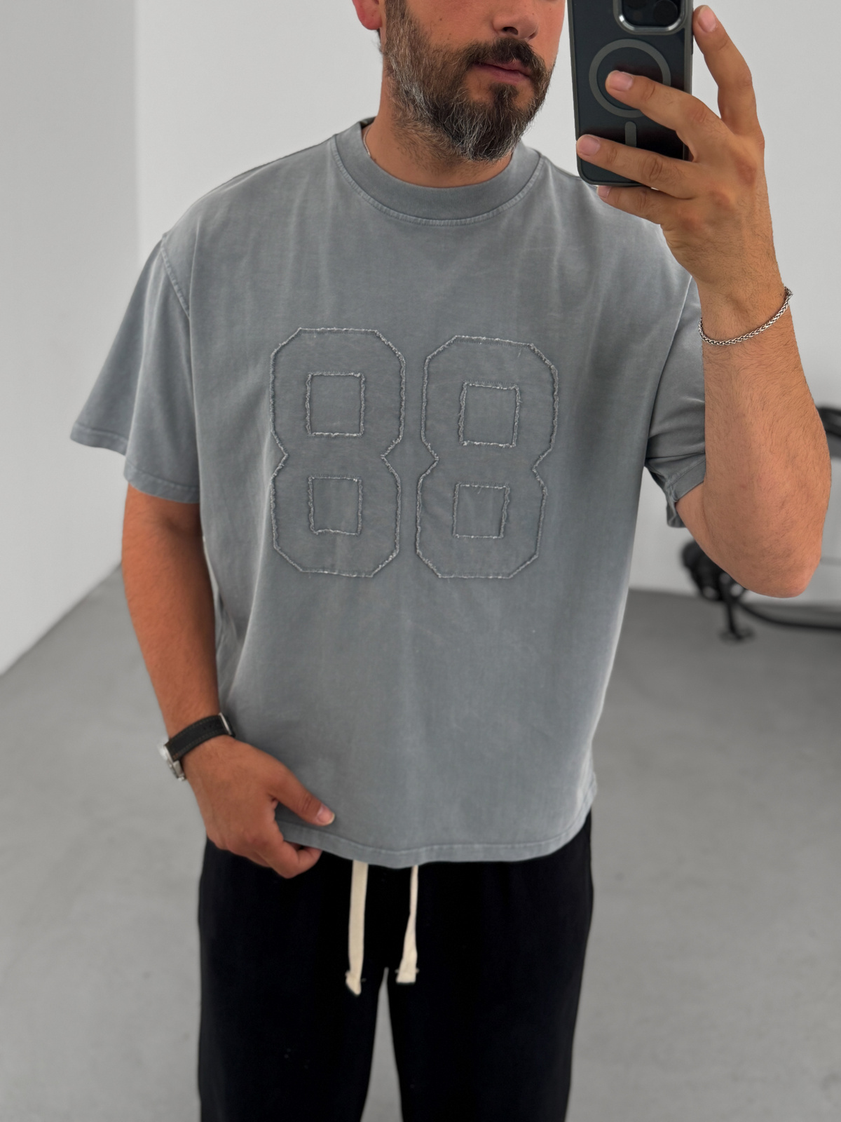 Gri 88 Patchli Yıkamalı T-Shirt C-1771