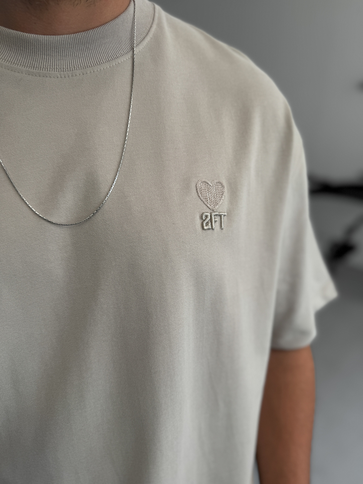 Taş Kalp Nakışlı Basic T-Shirt TW-1140
