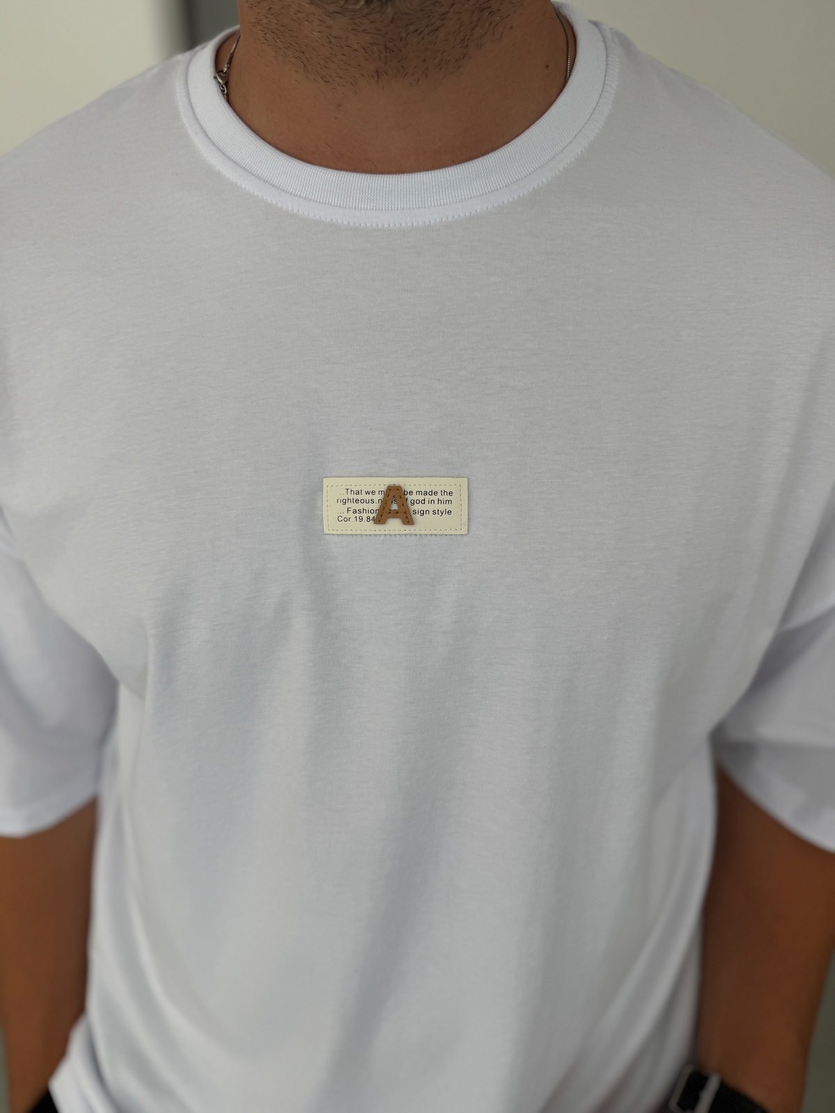 Beyaz A Yazı Patchli Oversize T-Shirt BY-079