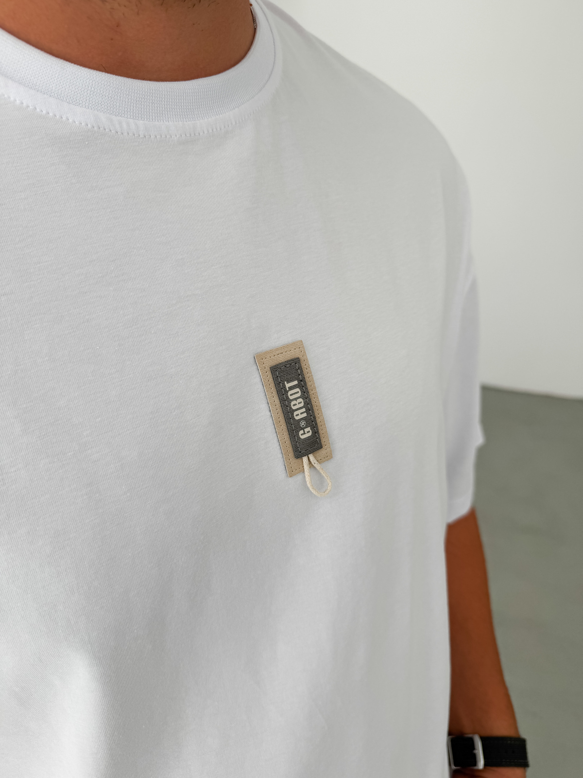 Beyaz G- İpli Patchli Oversize T-Shirt BY-080