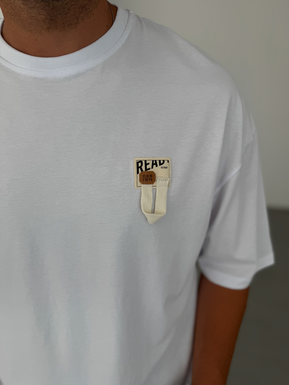 Beyaz Ready İpli Patchli Oversize T-Shirt BY-084