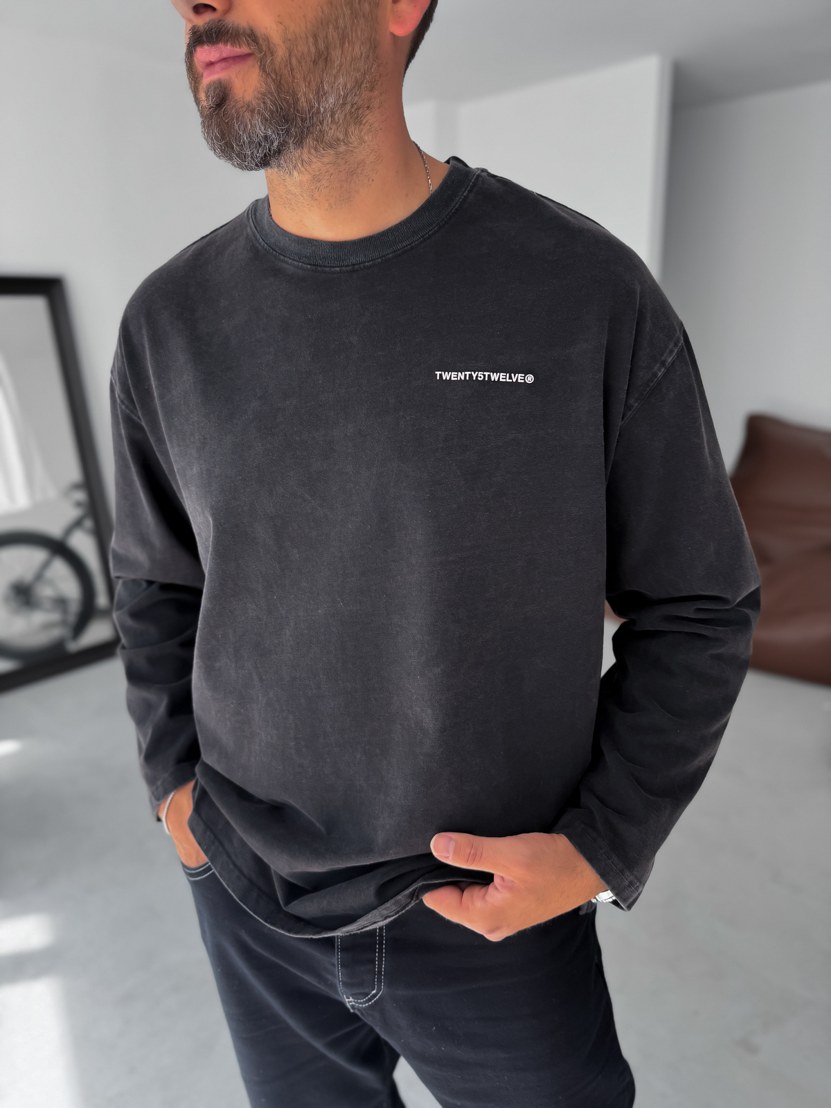 Siyah Yıkamalı Kabartmalı Sweatshirt TW-7023