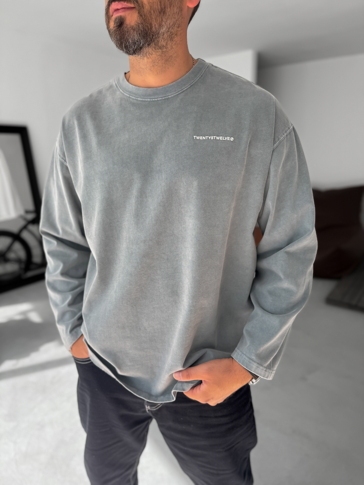Gri Yıkamalı Kabartmalı Sweatshirt TW-7023