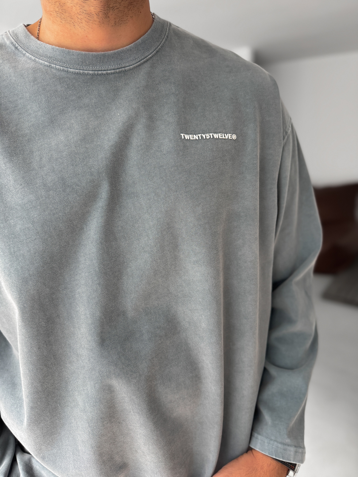 Gri Yıkamalı Kabartmalı Sweatshirt TW-7023