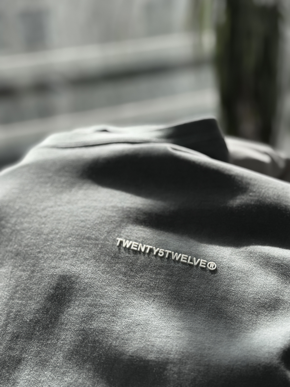 Gri Yıkamalı Kabartmalı Sweatshirt TW-7023