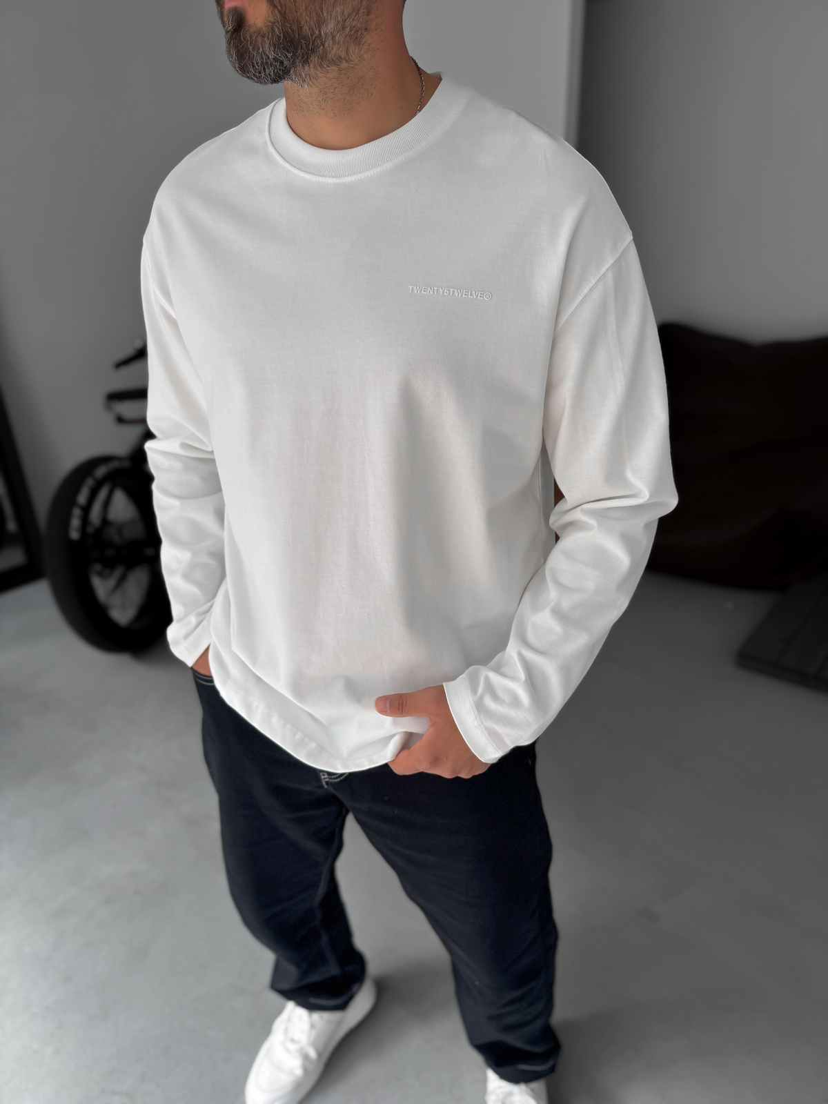 Beyaz Kabartmalı Basic Sweatshirt TW-7022