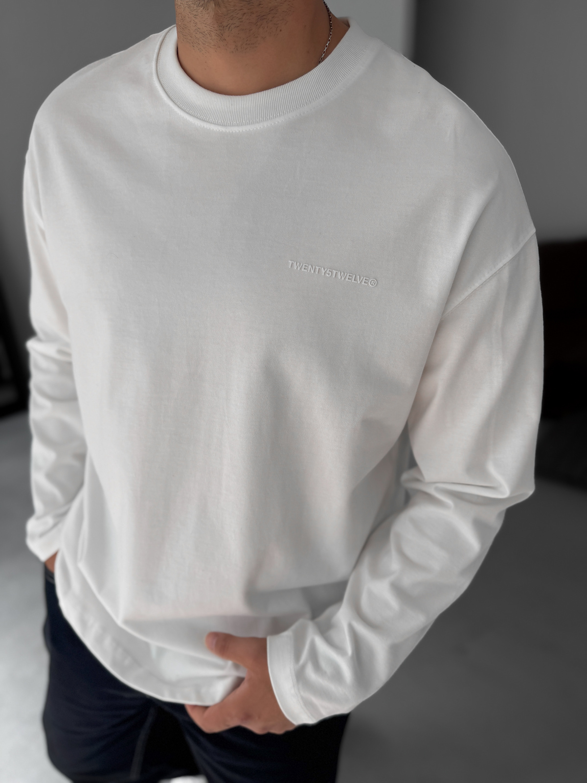 Beyaz Kabartmalı Basic Sweatshirt TW-7022