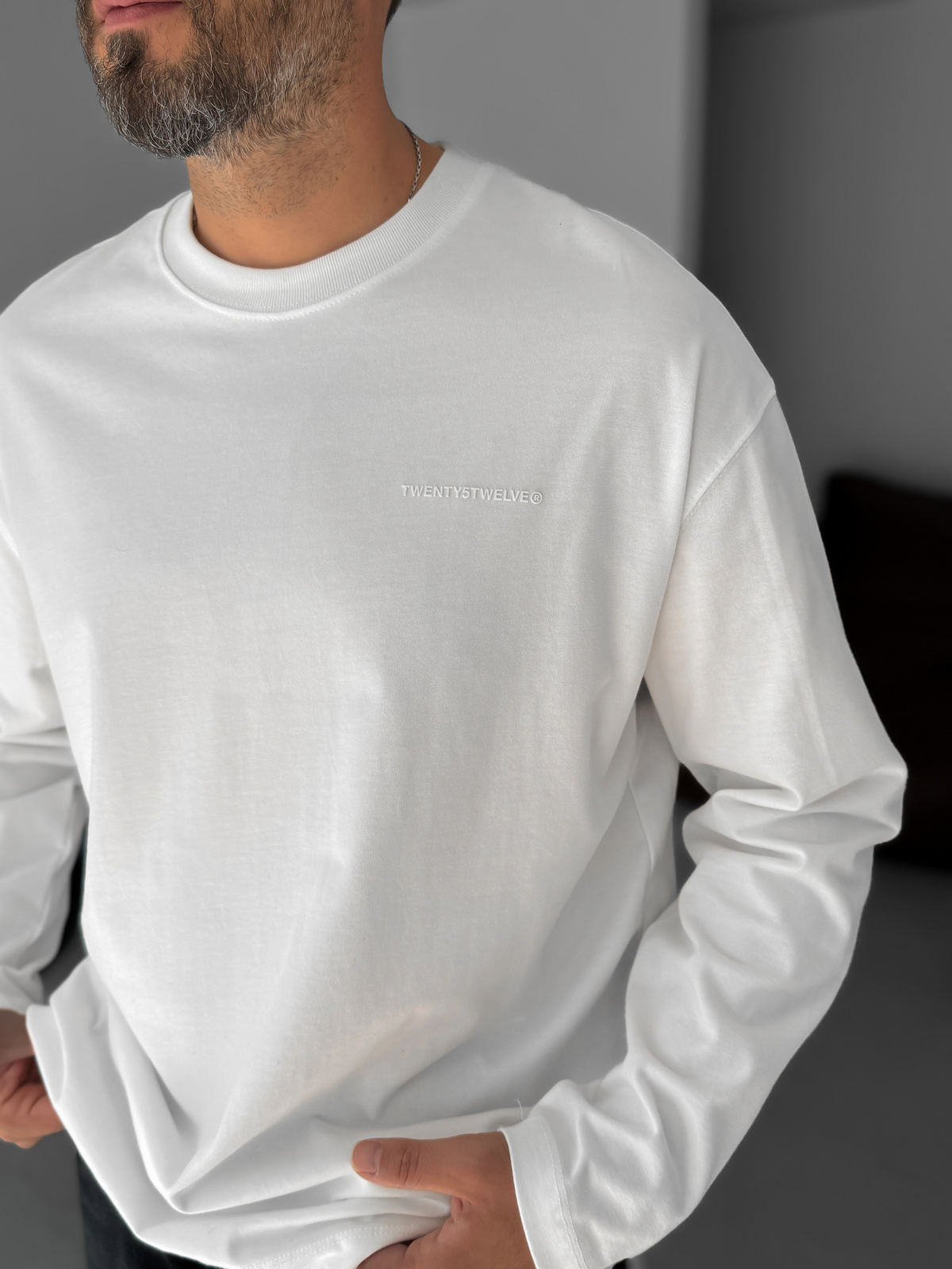 Beyaz Kabartmalı Basic Sweatshirt TW-7022