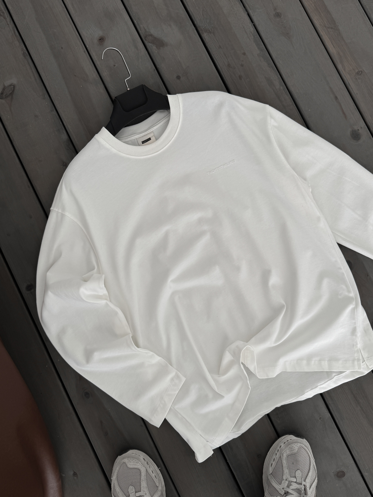Beyaz Kabartmalı Basic Sweatshirt TW-7022