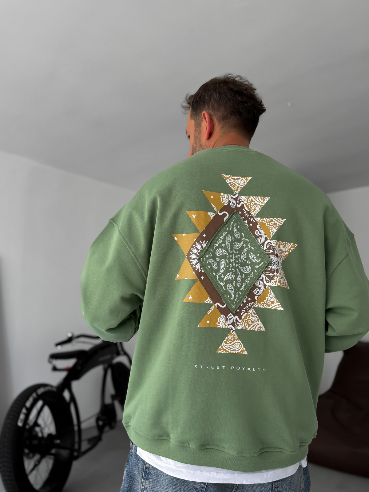 Yeşil Patchli Street Baskılı Sweatshirt JJ-118