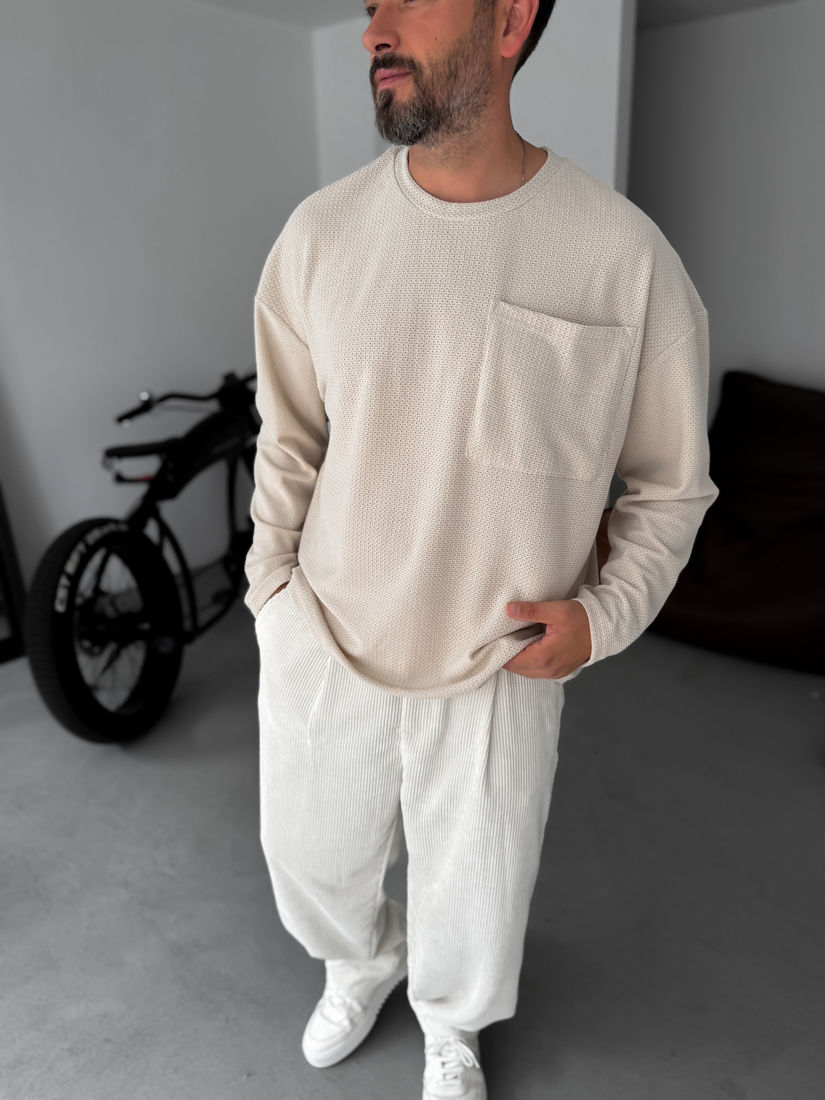 Bej Dokulu Örme Cepli Sweatshirt TW-1561