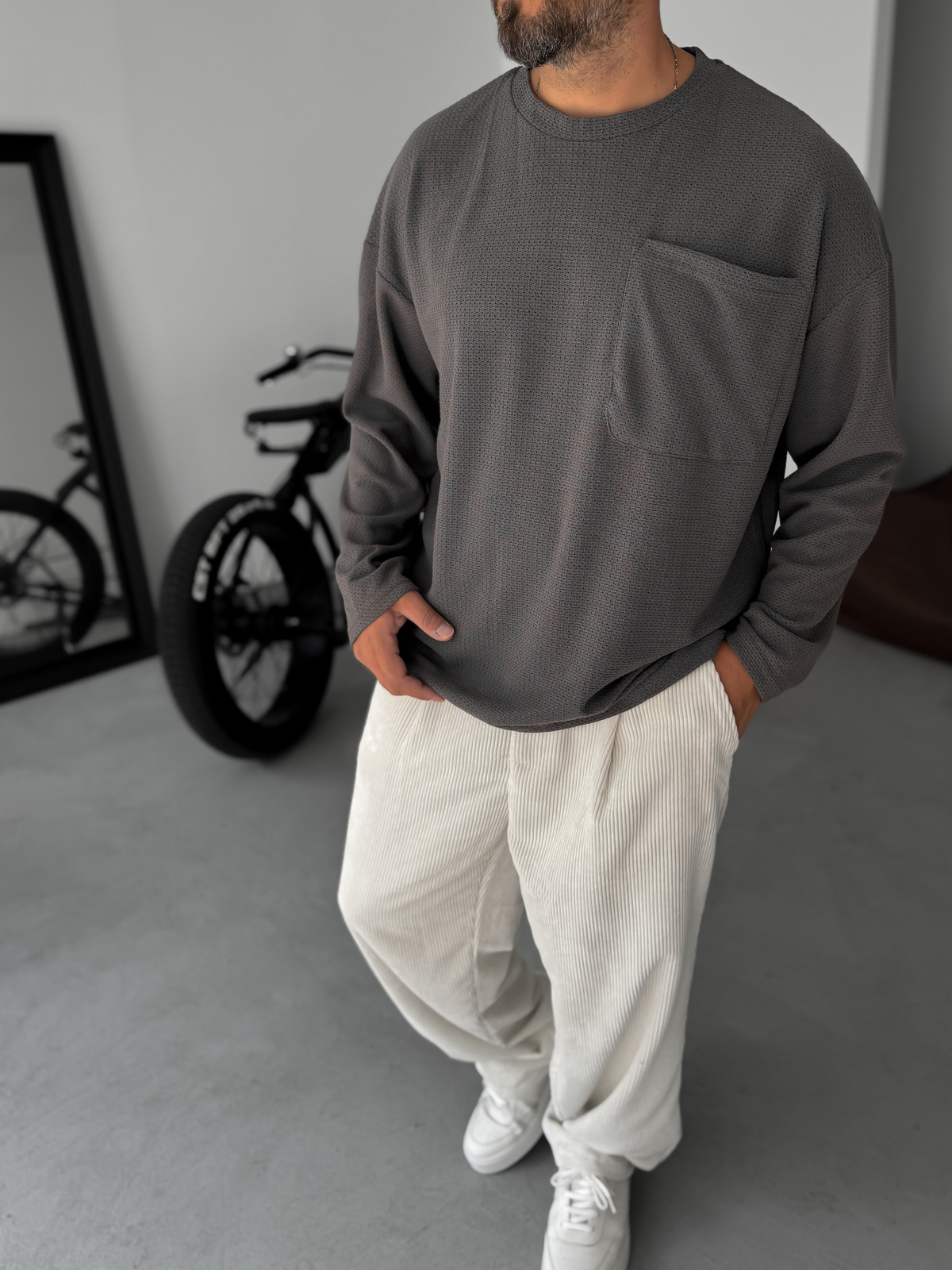 Antrasit Dokulu Örme Cepli Sweatshirt TW-1561