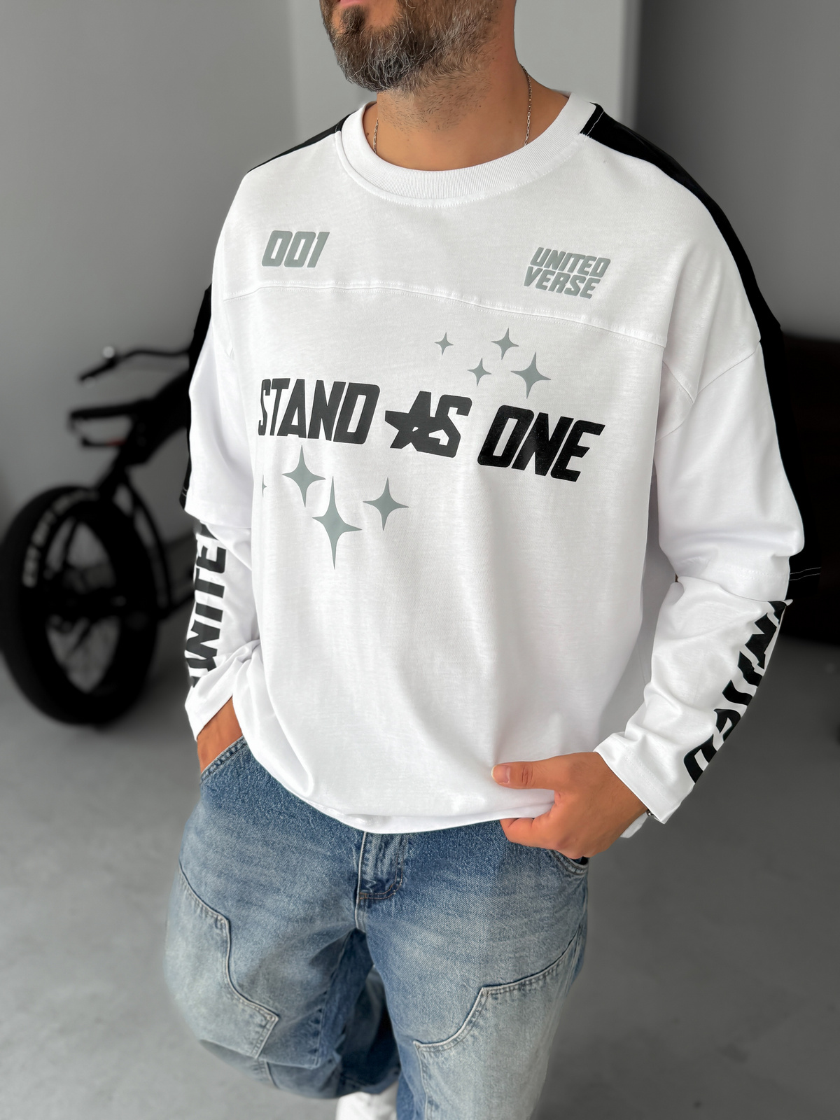 Beyaz Stand Baskılı Parçalı Sweatshirt JJ-111