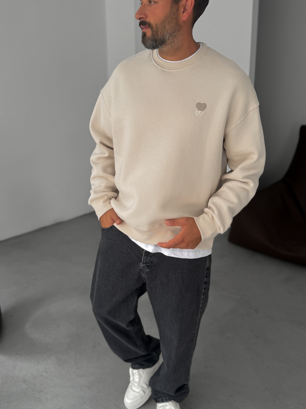 Bej Kalp Nakışlı Basic Oversize Sweatshirt TW-7080