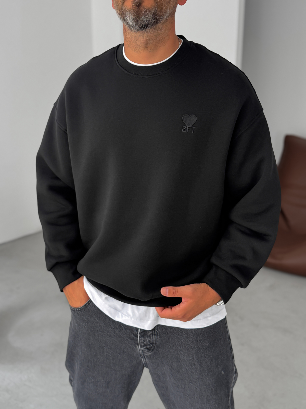 Siyah Kalp Nakışlı Basic Oversize Sweatshirt TW-7080