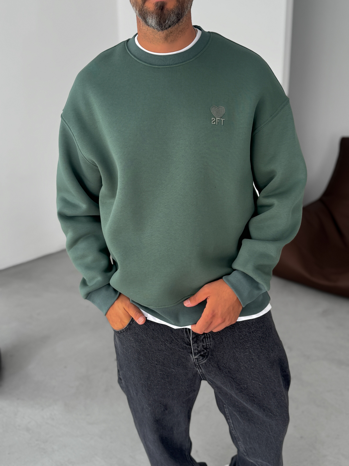Koyu Yeşil Kalp Nakışlı Basic Oversize Sweatshirt TW-7080