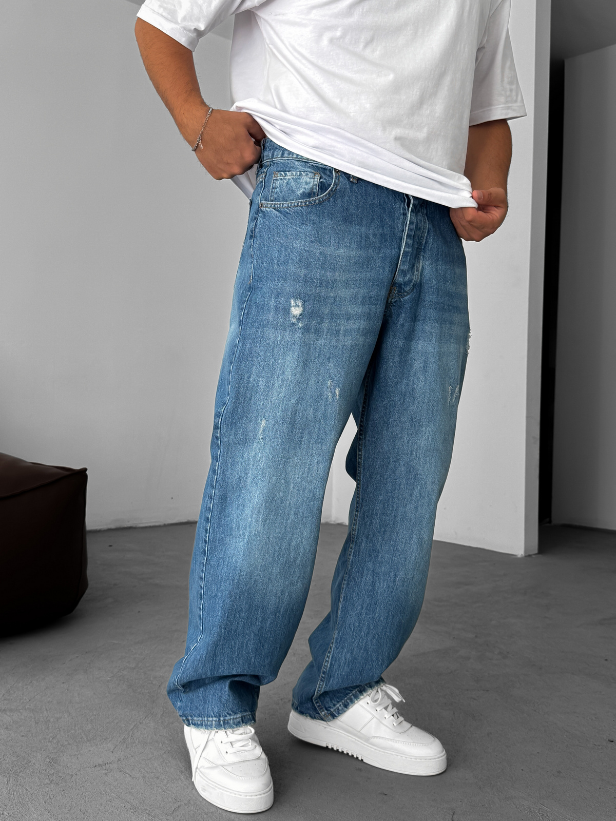 Koyu Mavi Yırtık Detaylı Baggy Jean YP-5025