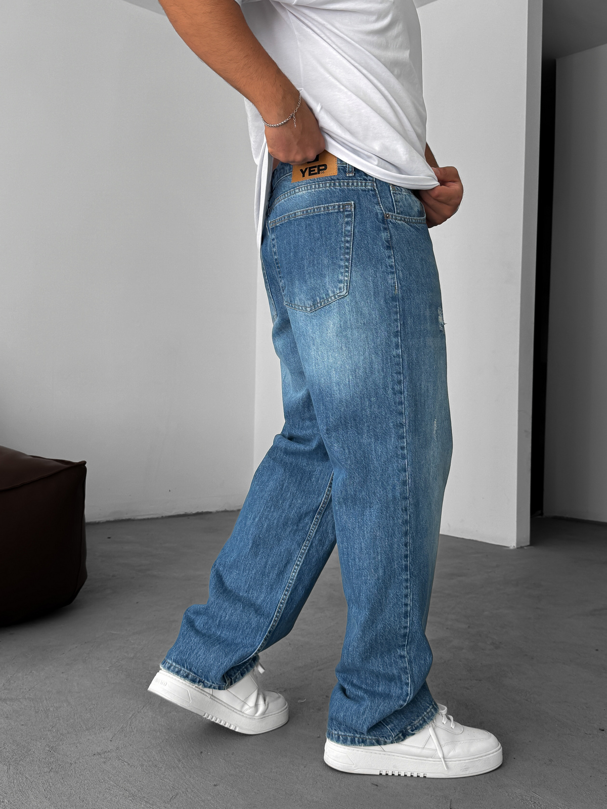Koyu Mavi Yırtık Detaylı Baggy Jean YP-5025