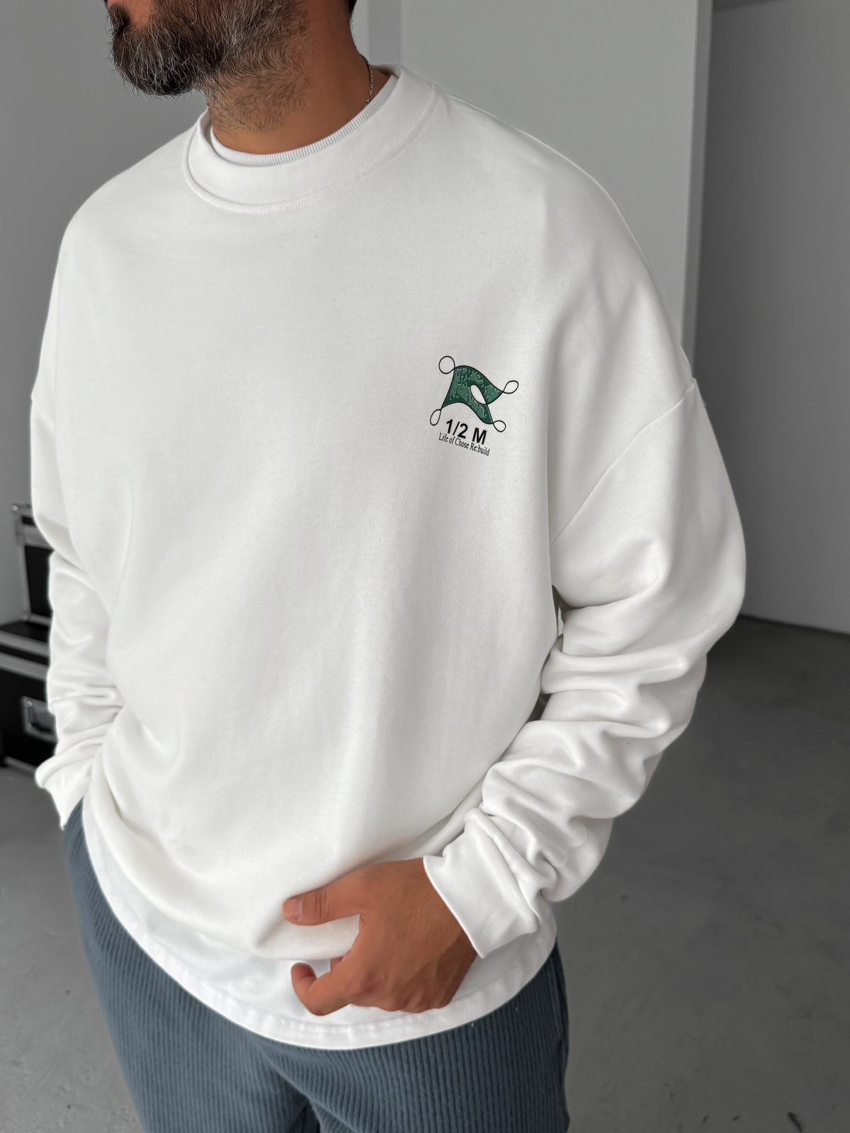 Beyaz Flag Baskılı Sweatshirt HM-0004