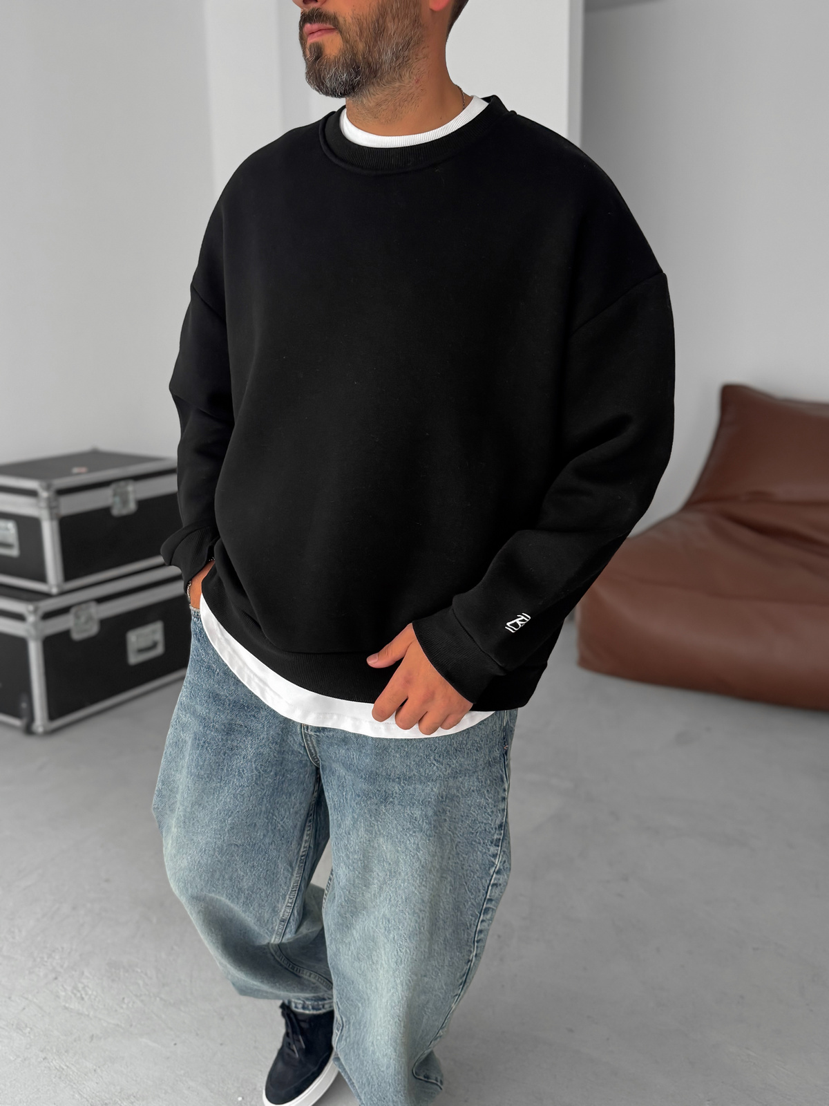 Siyah BB Nakışlı Basic Oversize Sweatshirt BY