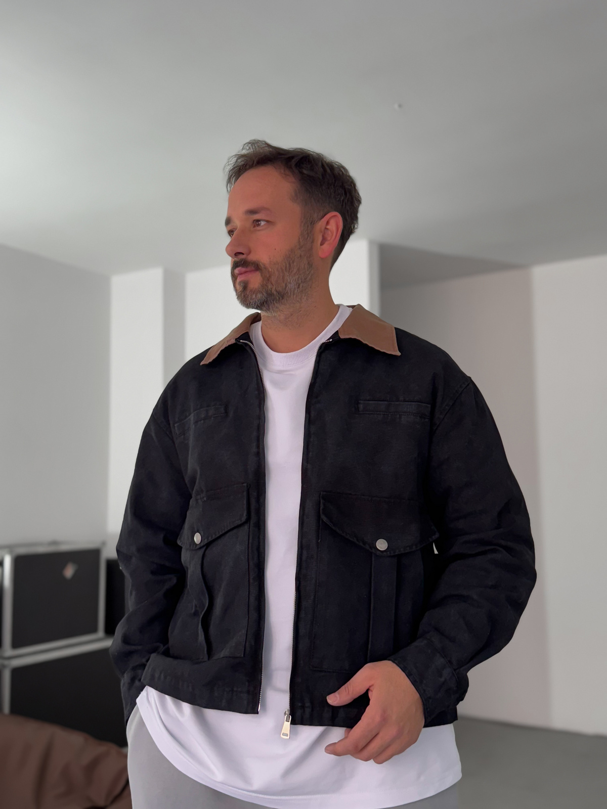 Siyah Yaka Cep Detaylı Ceket BRY-110-07