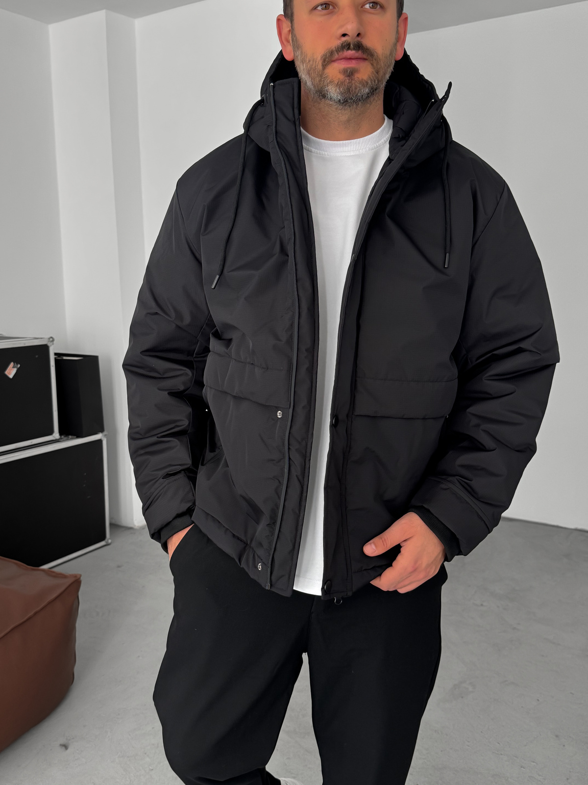 Siyah Kapüşonlu Şişme Mont LNS-50564