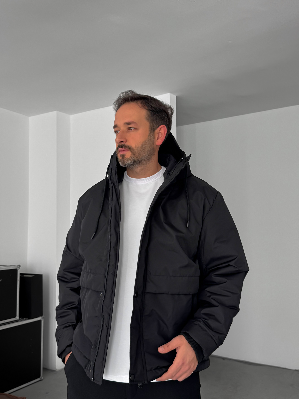 Siyah Kapüşonlu Şişme Mont LNS-50564