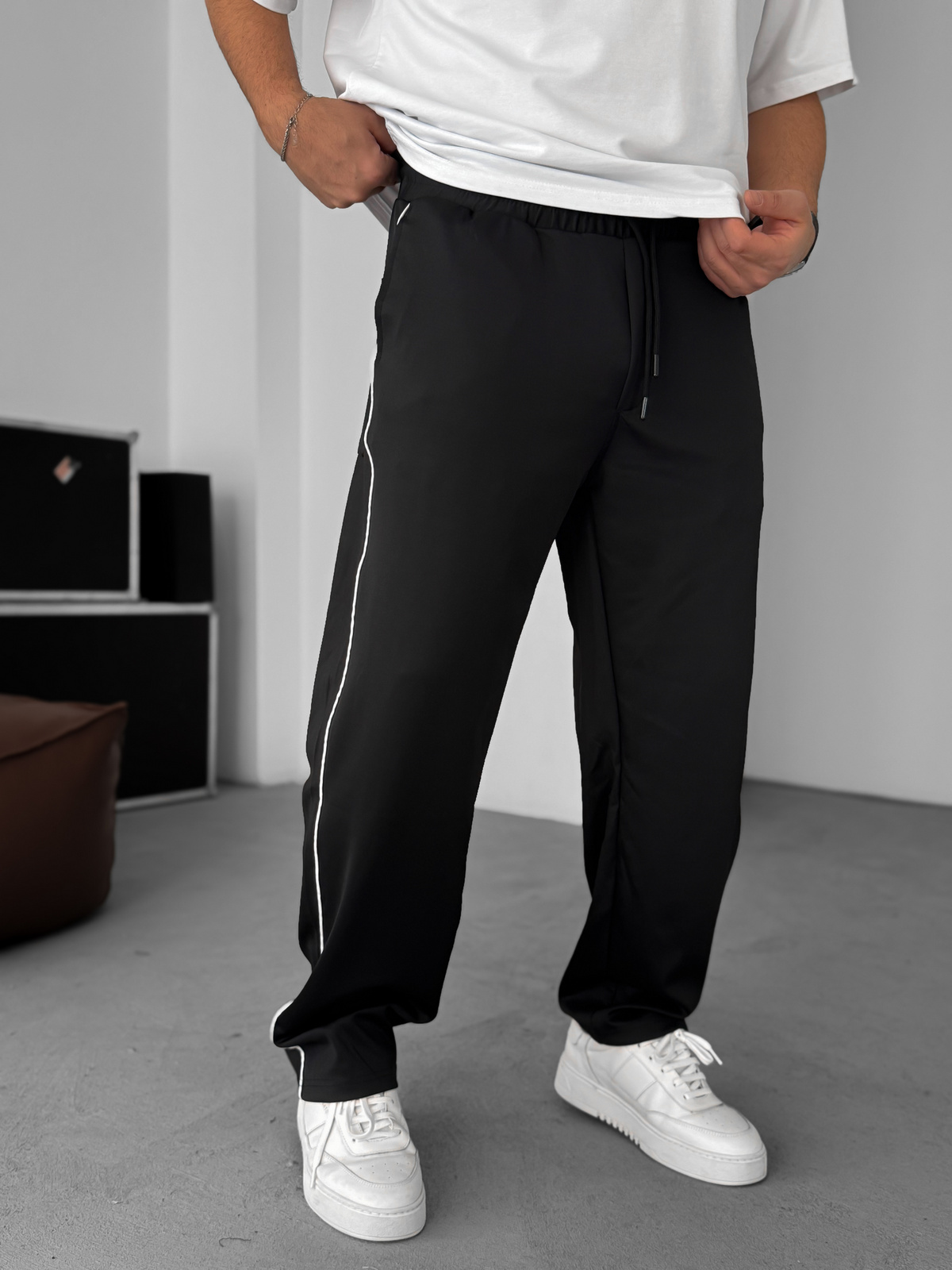 Siyah Nakışlı Baggy Eşofman C-4573