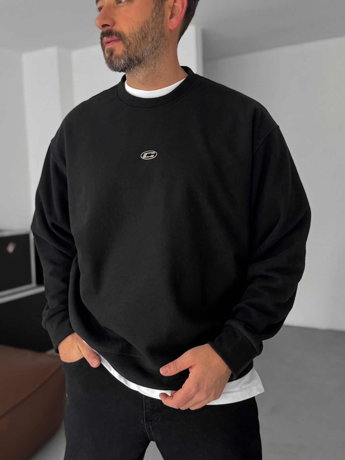 Siyah Kabartmalı Sweatshirt C-020