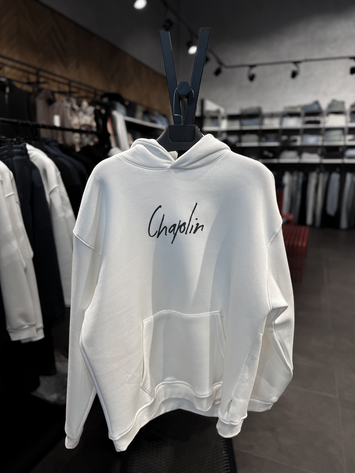 Beyaz Chaplin Patchli Kapüşonlu Sweatshirt SW-4970