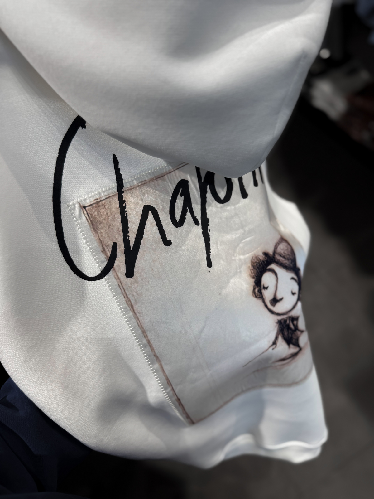 Beyaz Chaplin Patchli Kapüşonlu Sweatshirt SW-4970