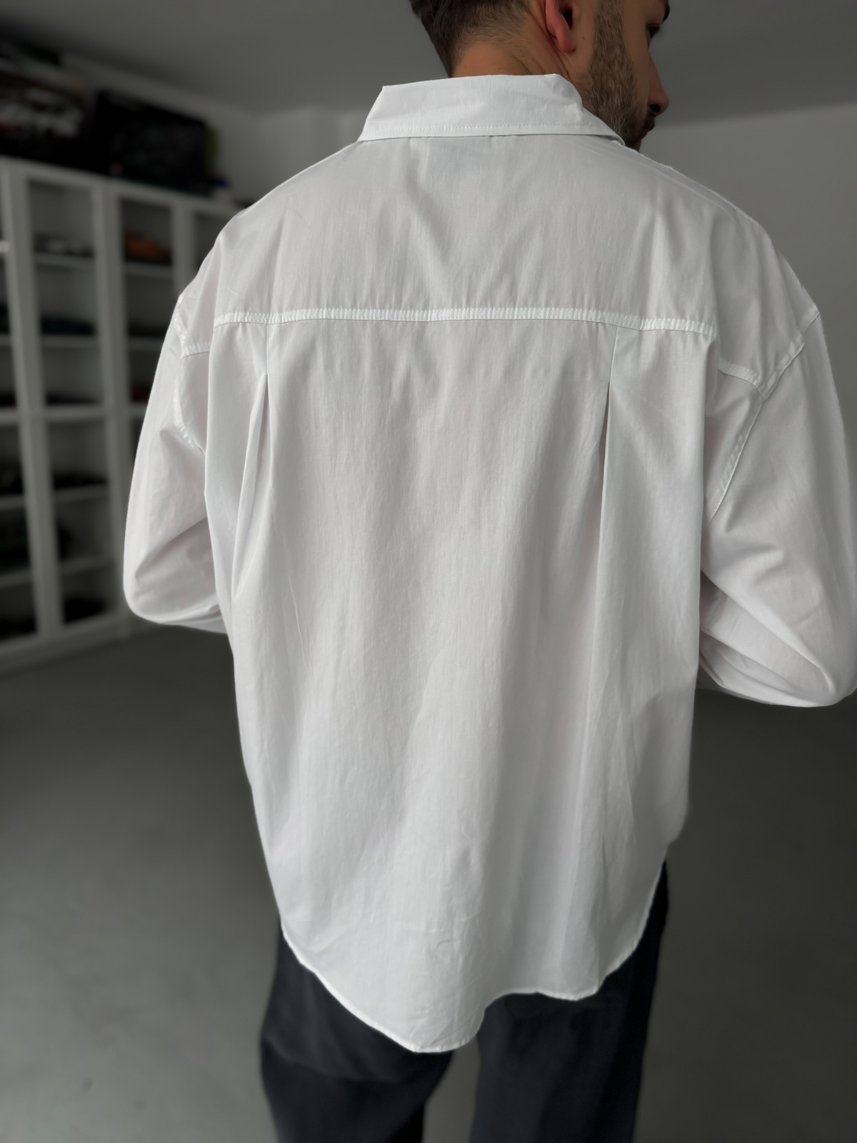 Beyaz Cep Nakışlı Oversize Gömlek TW-1054