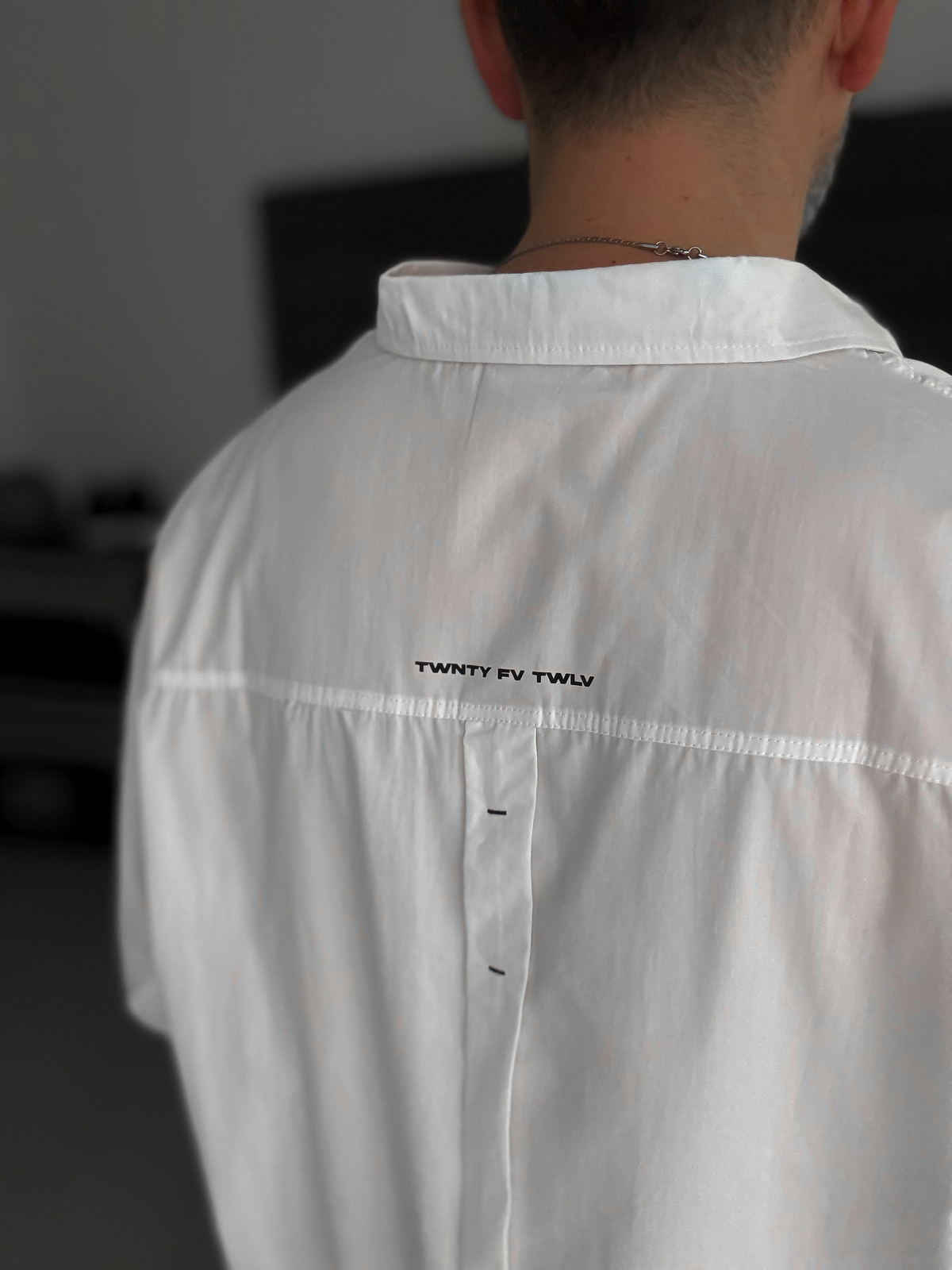Beyaz Baskılı Oversize Gömlek TW-1057
