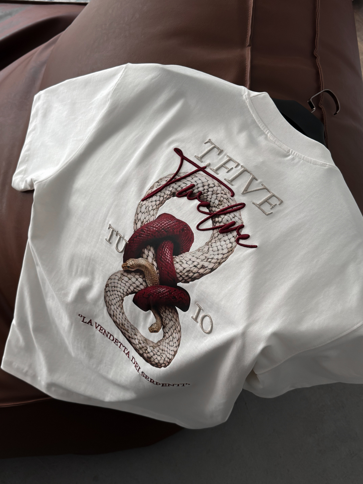 Beyaz Snake Baskılı T-Shirt TW-1042