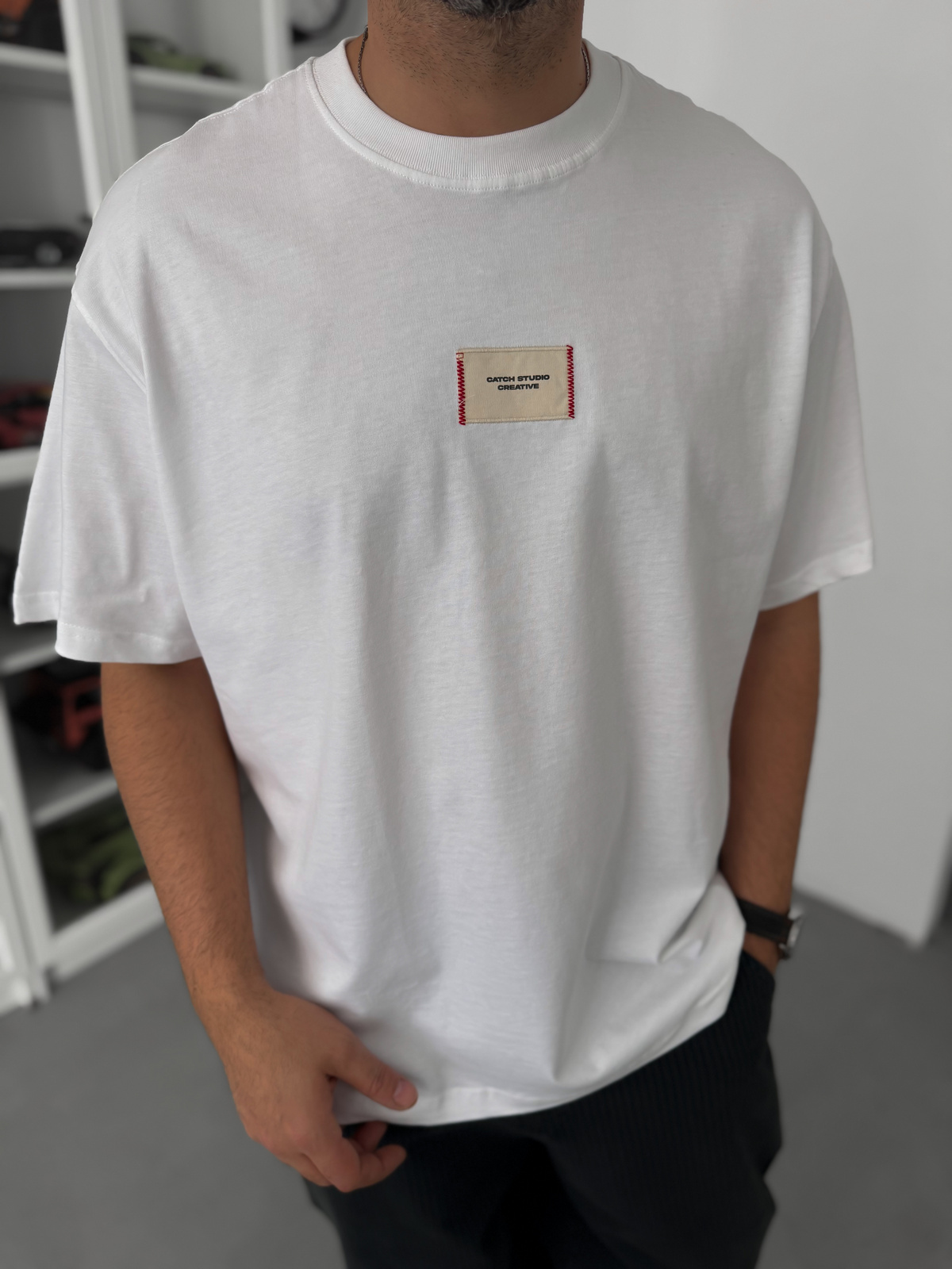 Beyaz Hasır Patchli Oversize T-Shirt C-023